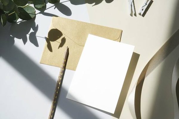 Comment écrire un faire-part de mariage original ?